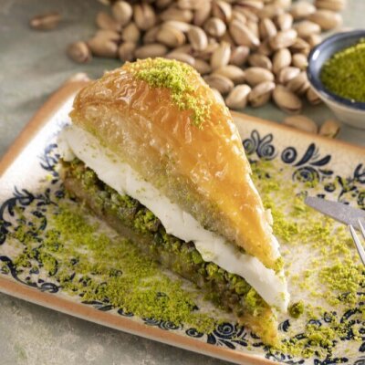 FISTIKLI HAVUÇ DİLİMİ - MADO